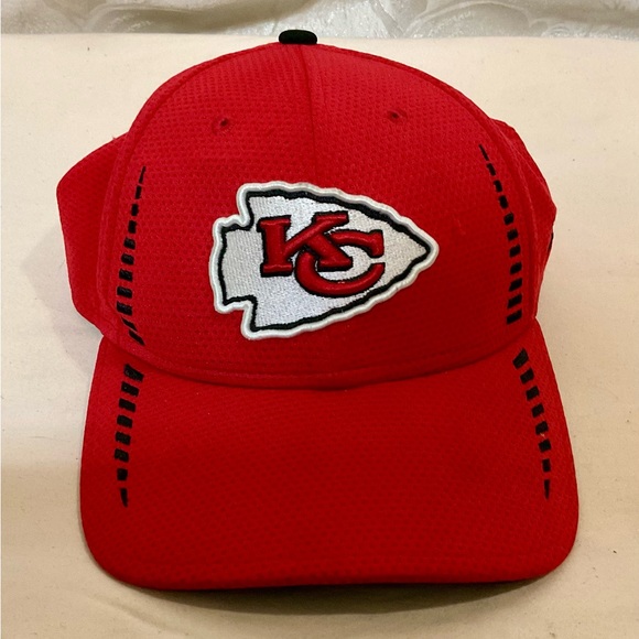 Kansas City Chiefs New Era 9 FORTY Adjustable Cap - Picture 2 of 9